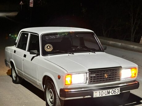 LADA (VAZ) 2107