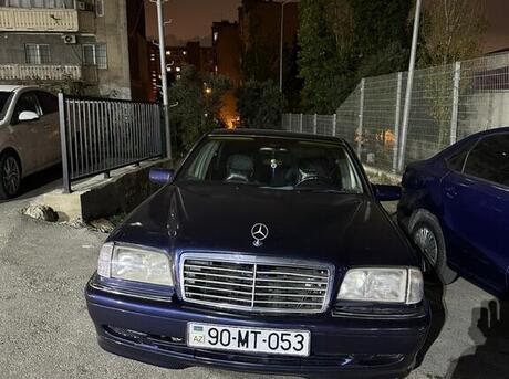Mercedes C 240
