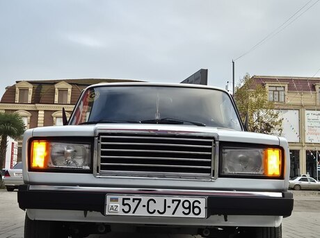 LADA (VAZ) 2107