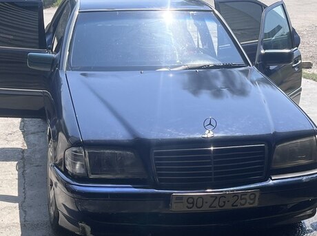 Mercedes C 200