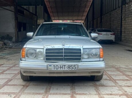Mercedes 200 D