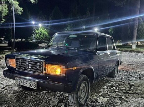 LADA (VAZ) 2107