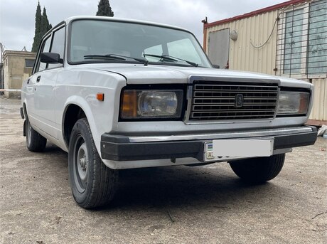 LADA (VAZ) 2107
