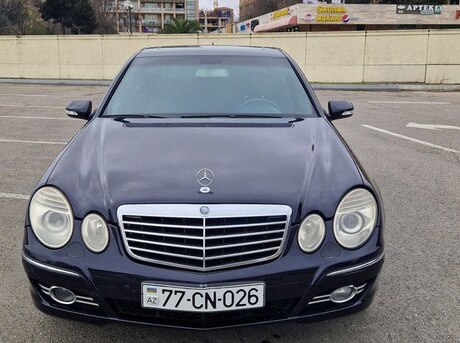 Mercedes E 220