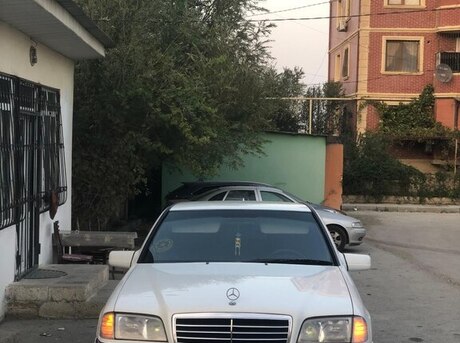 Mercedes C 220