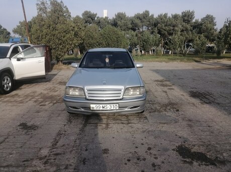 Mercedes C 250