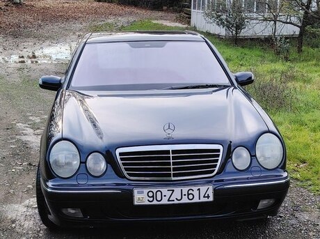 Mercedes E 240
