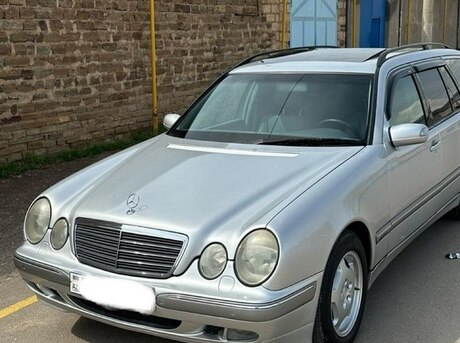 Mercedes E 240 2001