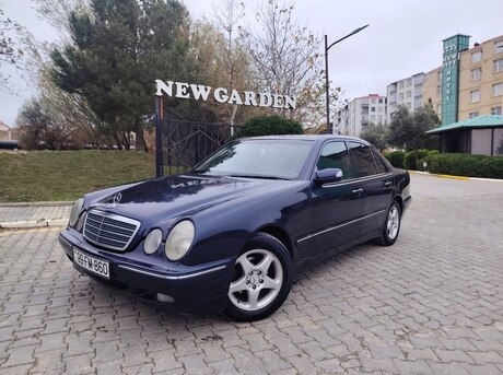 Mercedes E 220 2001