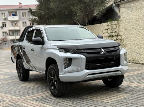 Mitsubishi L200 2020