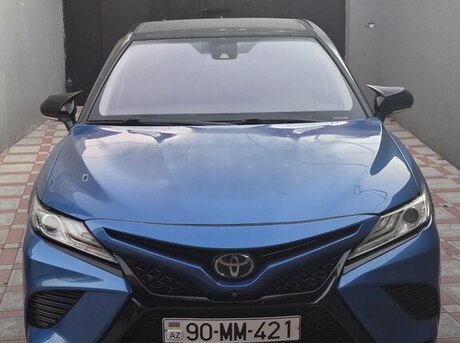 Toyota Camry 2019