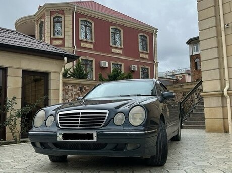 Mercedes E 270 2000