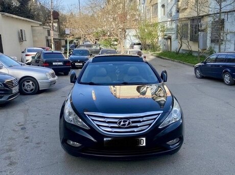 Hyundai Sonata 2010
