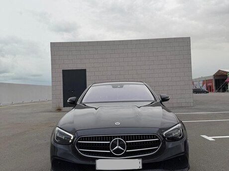 Mercedes E 300 e 2021