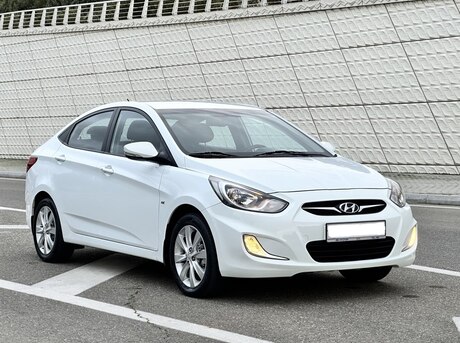 Hyundai Accent 2012