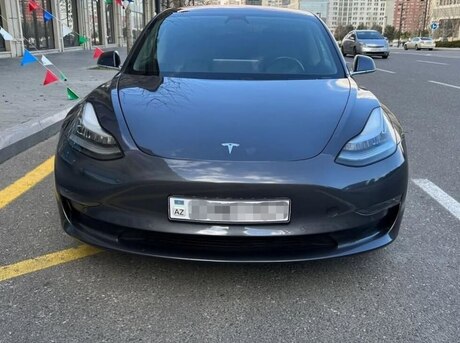 Tesla Model 3 2023