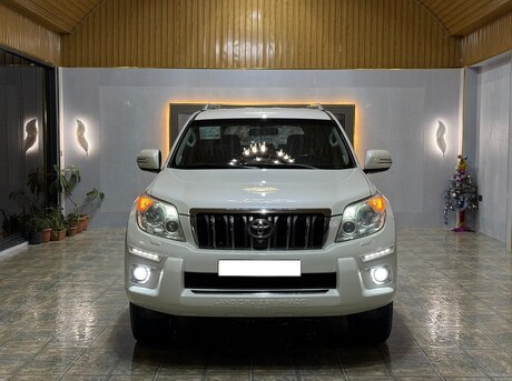 Toyota Land Cruiser Prado 2010