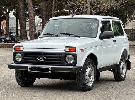 LADA (VAZ) Niva 2015