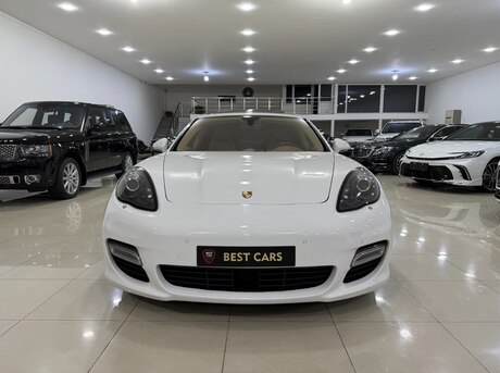 Porsche Panamera Turbo S