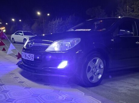 Opel Astra 2008