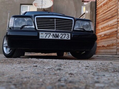 Mercedes 220 E 1995