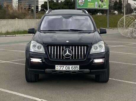 Mercedes  2008