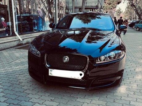 Jaguar XF 2011