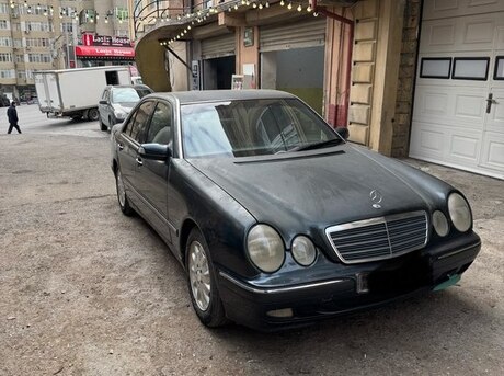 Mercedes E 220 2001