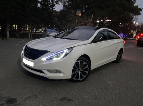 Hyundai Sonata 2011