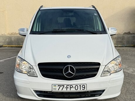 Mercedes  2010