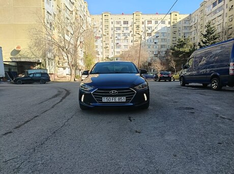 Hyundai Elantra 2016