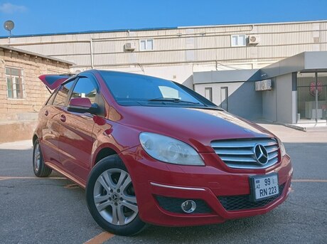 Mercedes B 170 2009