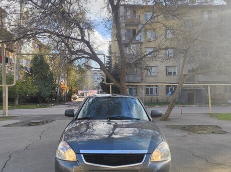 LADA (VAZ) Priora 2017