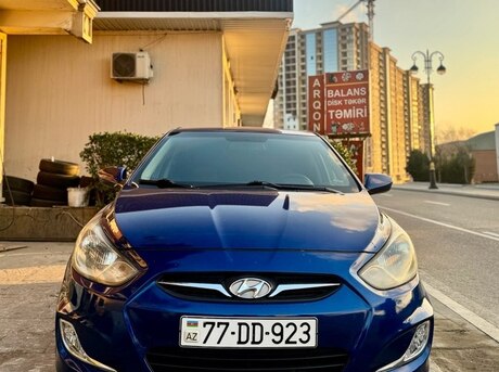 Hyundai Accent 2012