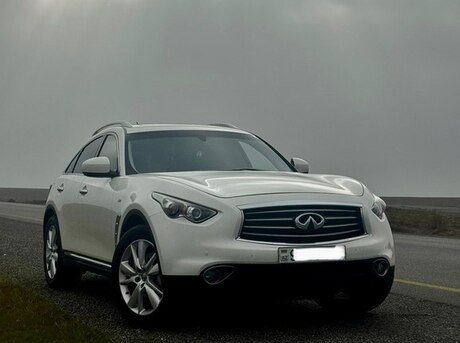 Infiniti FX35
