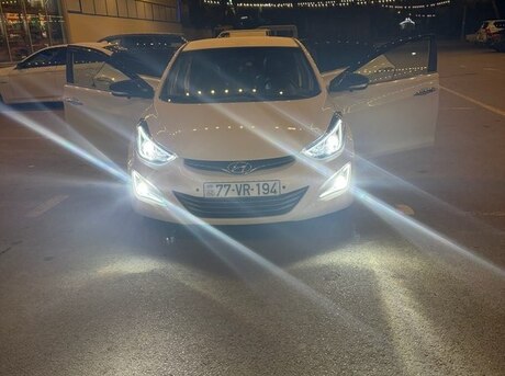 Hyundai Elantra 2015