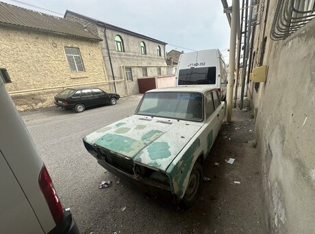 LADA (VAZ) 2107