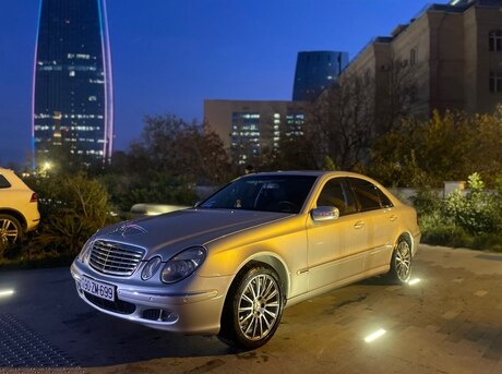Mercedes E 220 2005