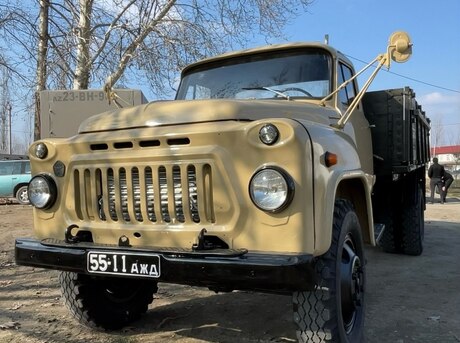 GAZ 53