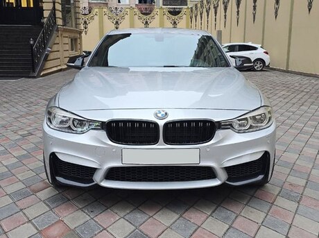 BMW 330e 2018