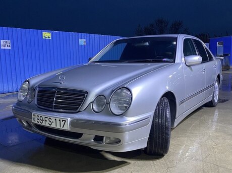 Mercedes E 270 2000