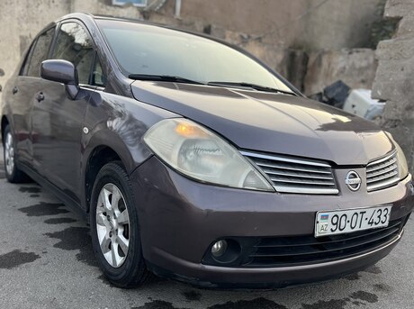 Nissan Tiida 2007