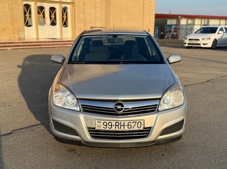 Opel Astra 2008