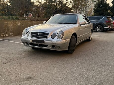 Mercedes E 270 2001