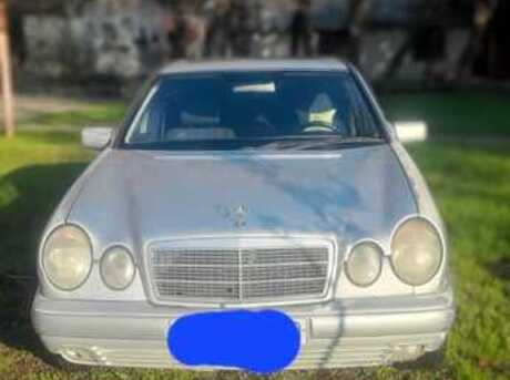 Mercedes E 220 1999
