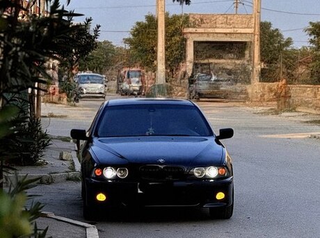 BMW 523 1999