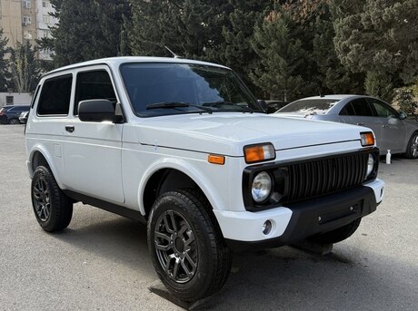 LADA (VAZ) Niva 2023