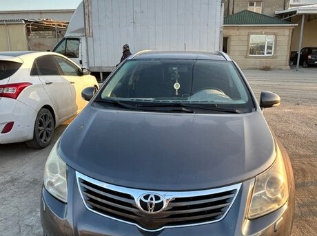 Toyota Avensis 2010