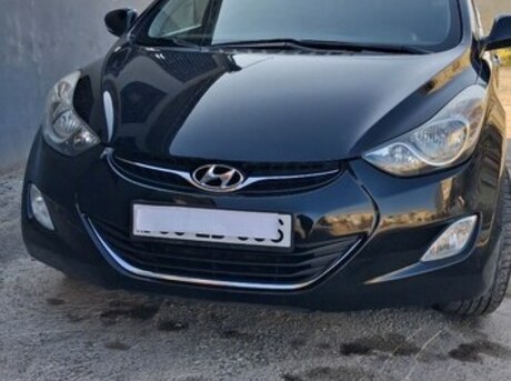 Hyundai Elantra 2011