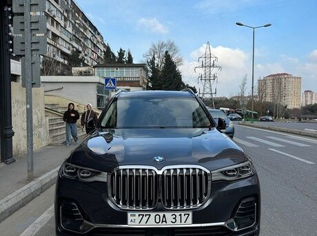 BMW X7 2022
